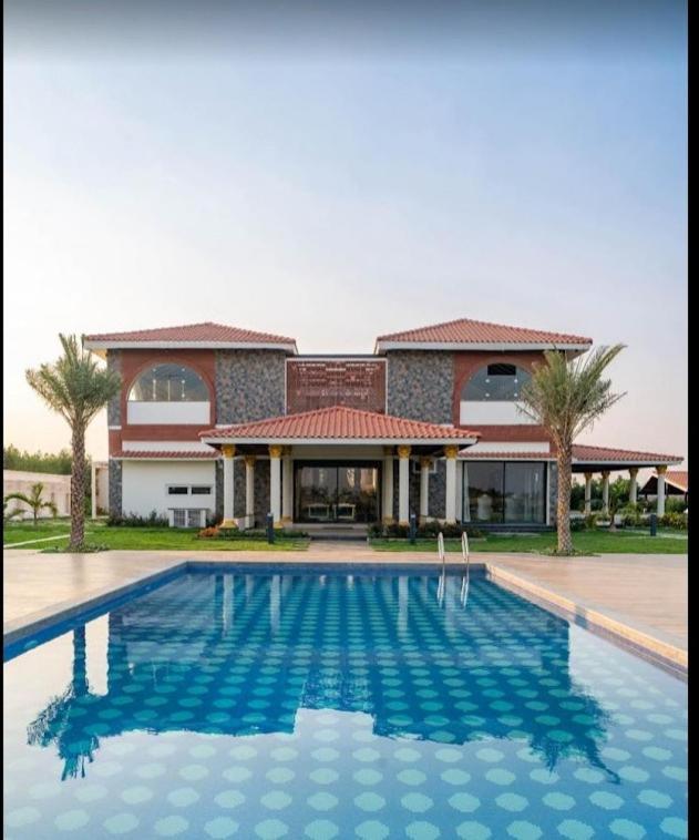 Redhomex Cove Castle Villa Hyderabad Exterior foto